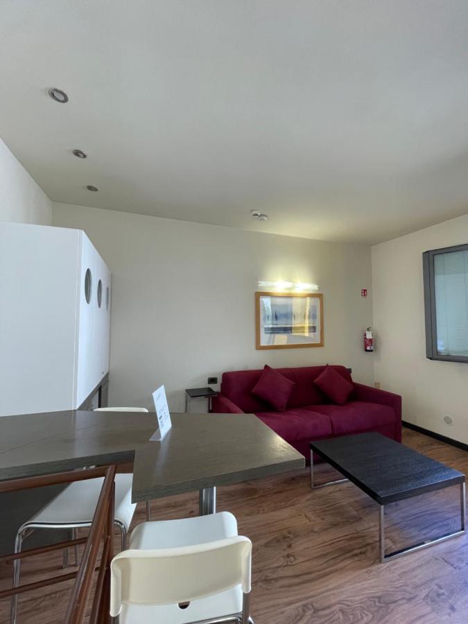 Select Executive Residence Флоренция Экстерьер фото