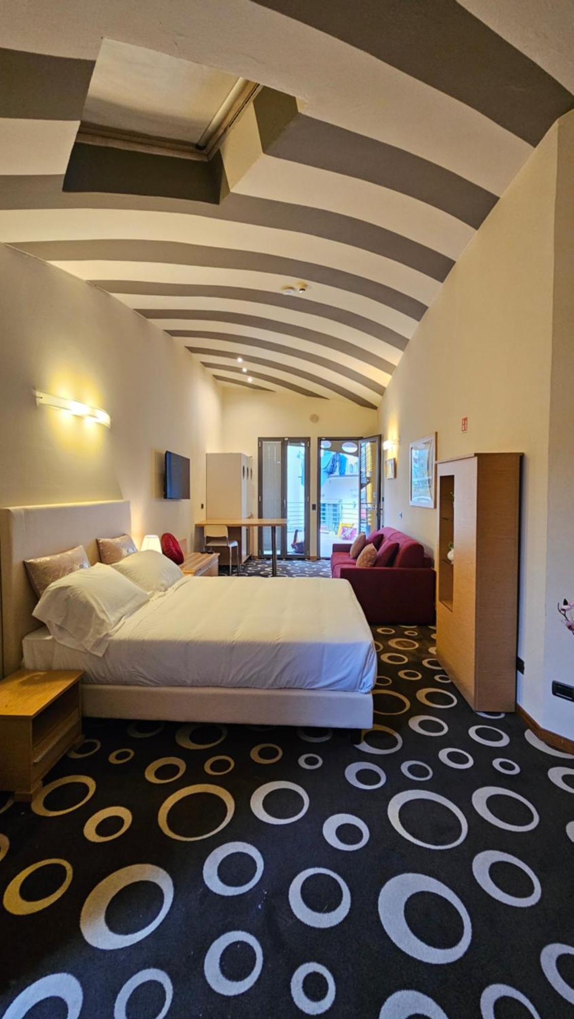 Select Executive Residence Флоренция Экстерьер фото