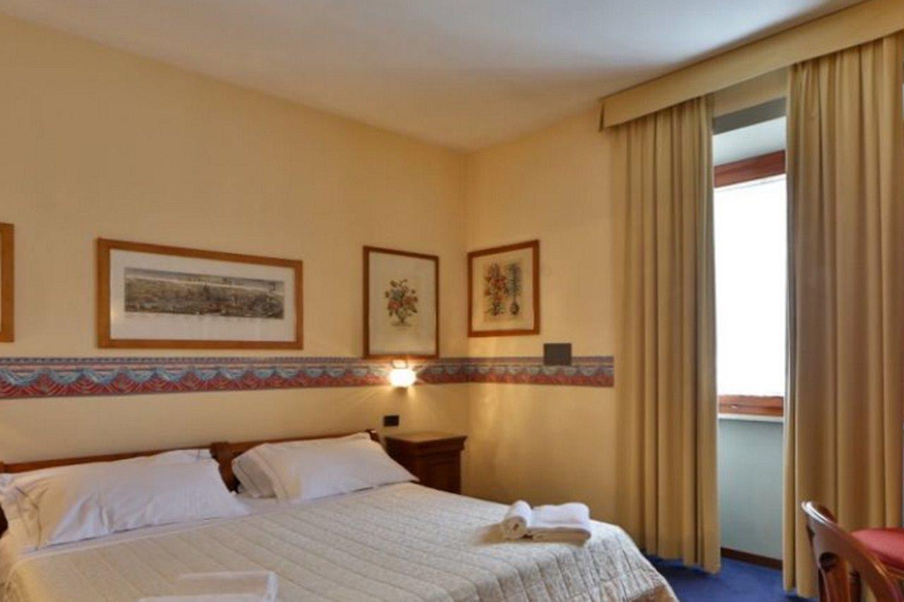 Select Executive Residence Флоренция Экстерьер фото